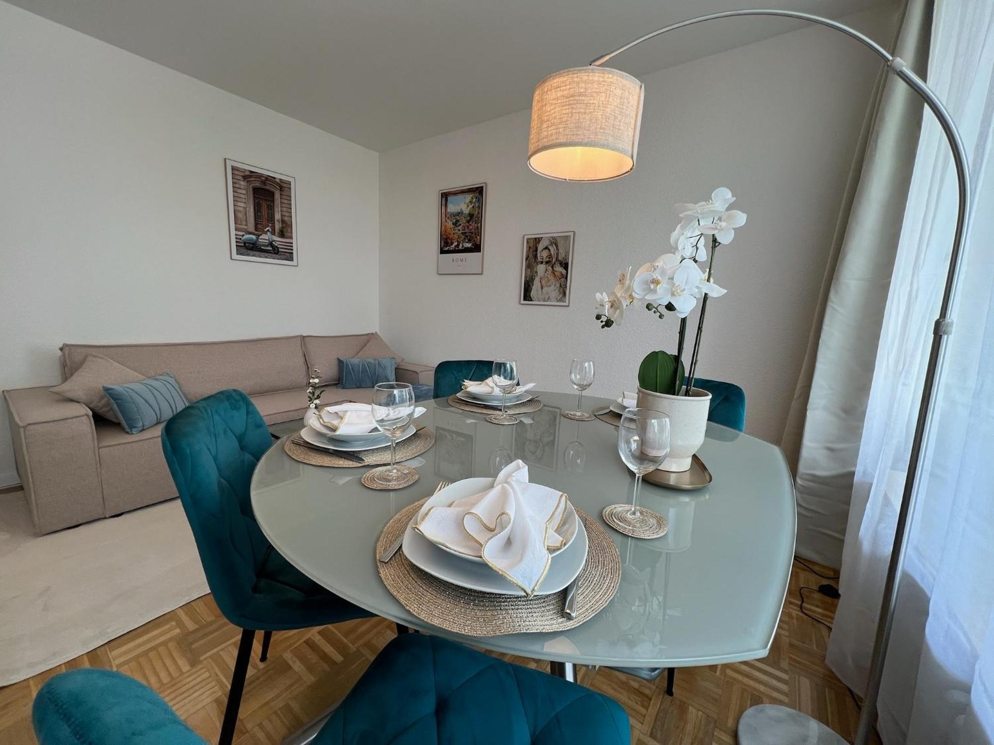 סלה W&D Living - Fewo Kleines Italien Mit Parkplatz Und Balkon מראה חיצוני תמונה
